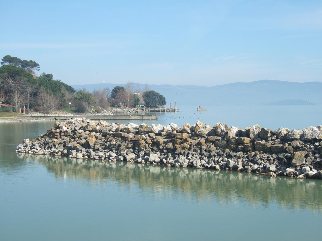 Hotel La Torre Castiglione del Lago Exterior photo