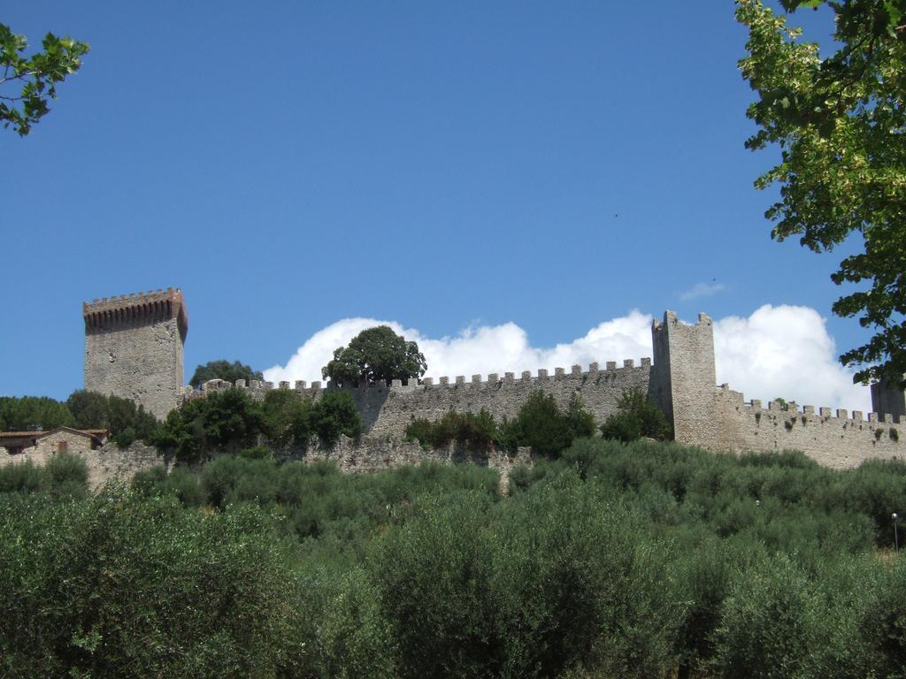 Hotel La Torre Castiglione del Lago Exterior photo