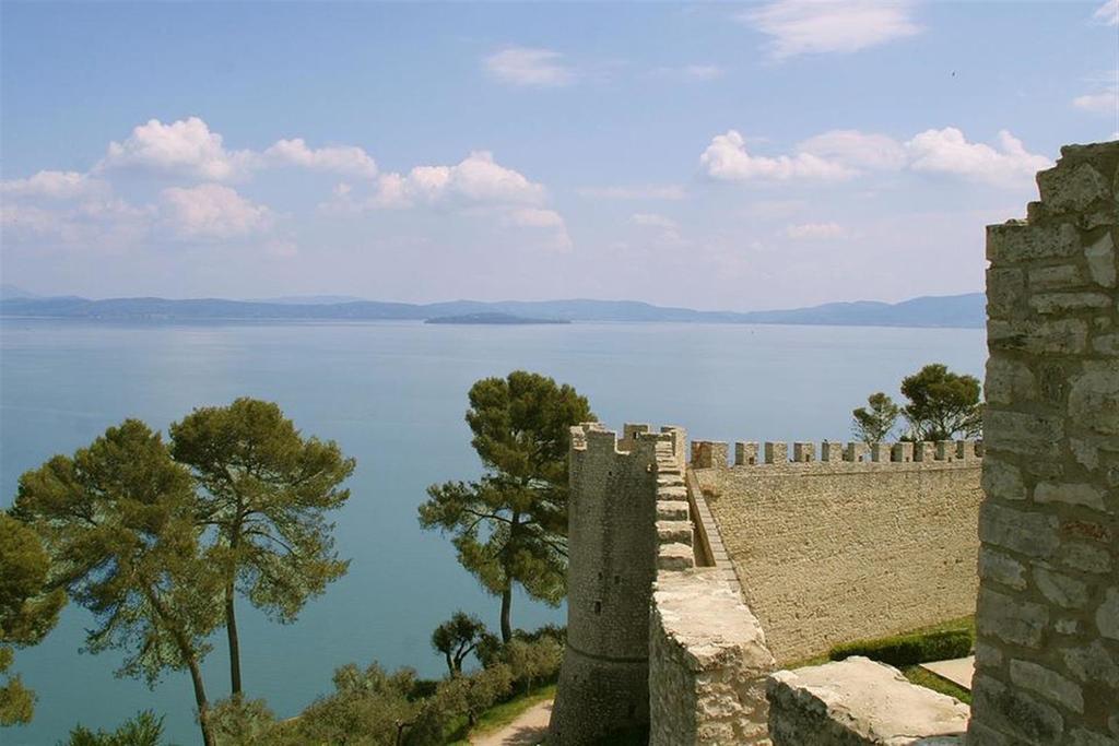 Hotel La Torre Castiglione del Lago Exterior photo